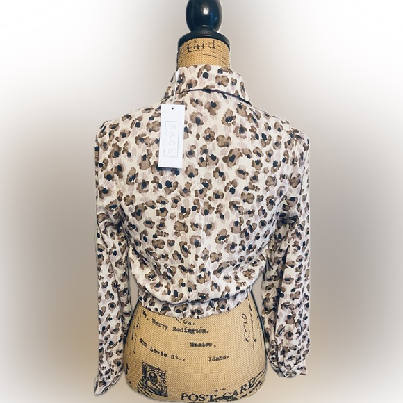 NWT SAGE Sz XS Taupe, Brown,& Black Leopard Print Women’s cropped Blouse - Picture 2 of 11